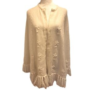 Vintage hand embroidered flowers white knit front button poncho with fringe